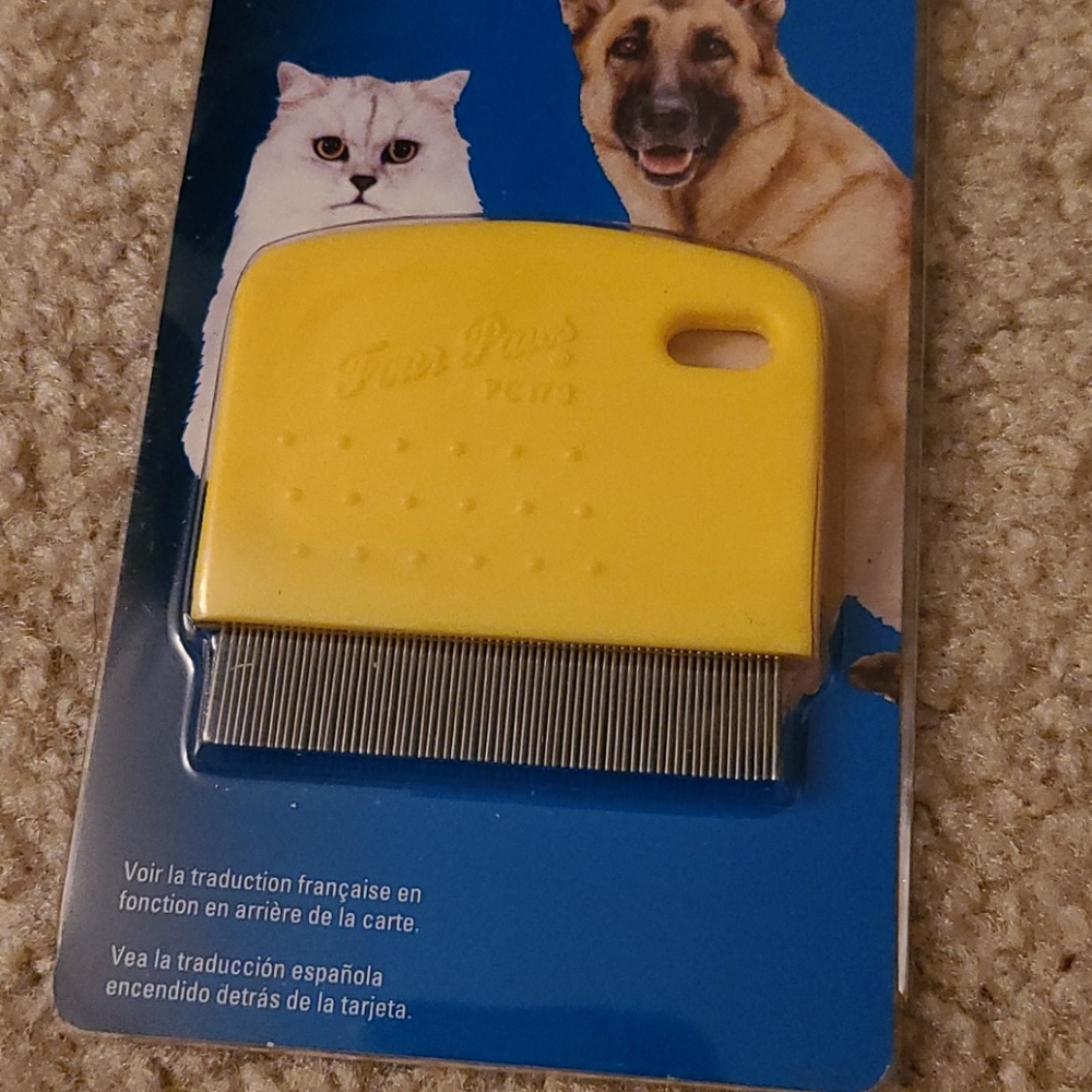 Four Paws Flea Comb - Picture 5 of 7